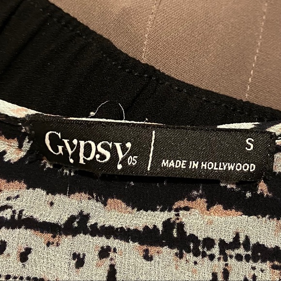 Gypsy Boho Aztec Patterned Blouse - Picture 2 of 5